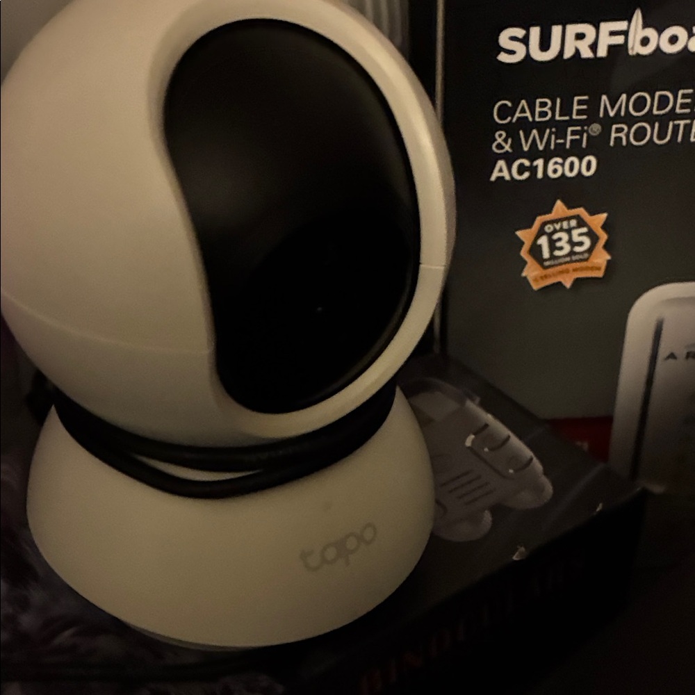 Topo White and Black Camera